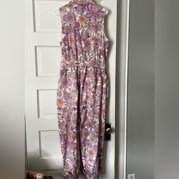 Floral Sleeveless Jumpsuit - Lilac and White - Picture 7 of 8